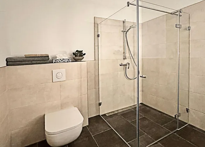 Neues Ruhrtal 5 Mit Klimaanlage Und Balkon ゲストハウス 3*